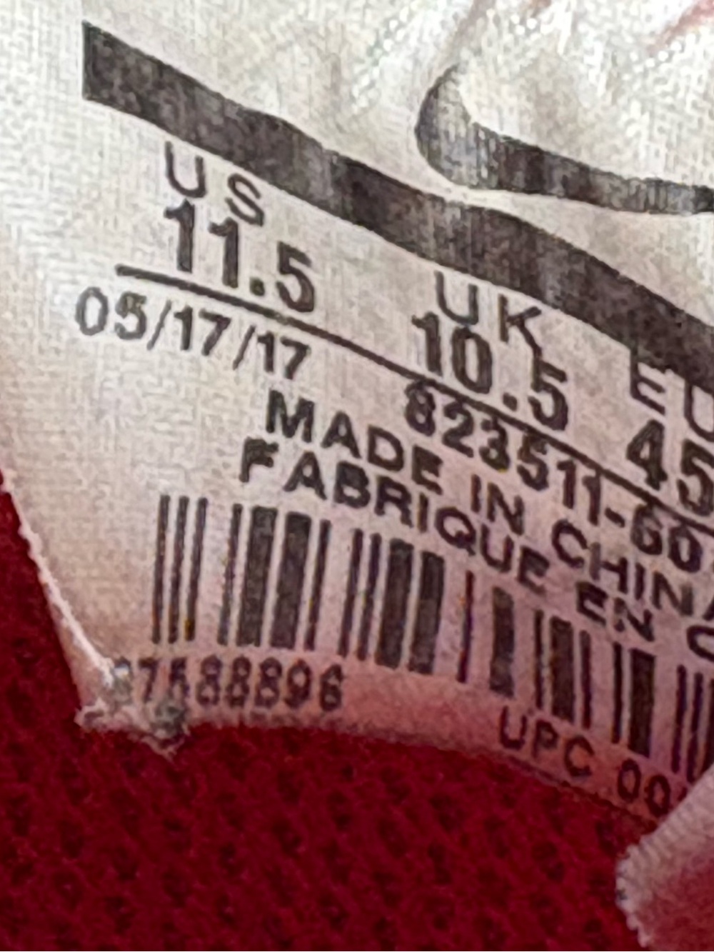 Nike Air Force 1 Statement Game NBA
University Red/Black size 11.5
823511-604 - Picture 10 of 10